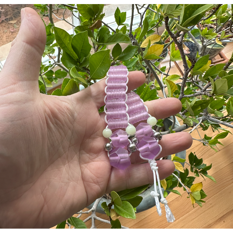 Amethyst and Aquamarine Conveyor Glow Chetki másolata